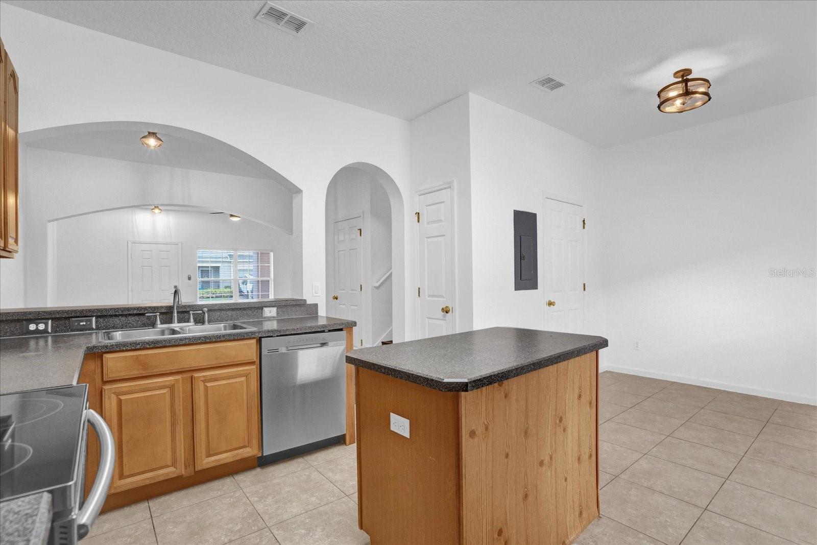 16130 Old Ash Loop Property Photo 12