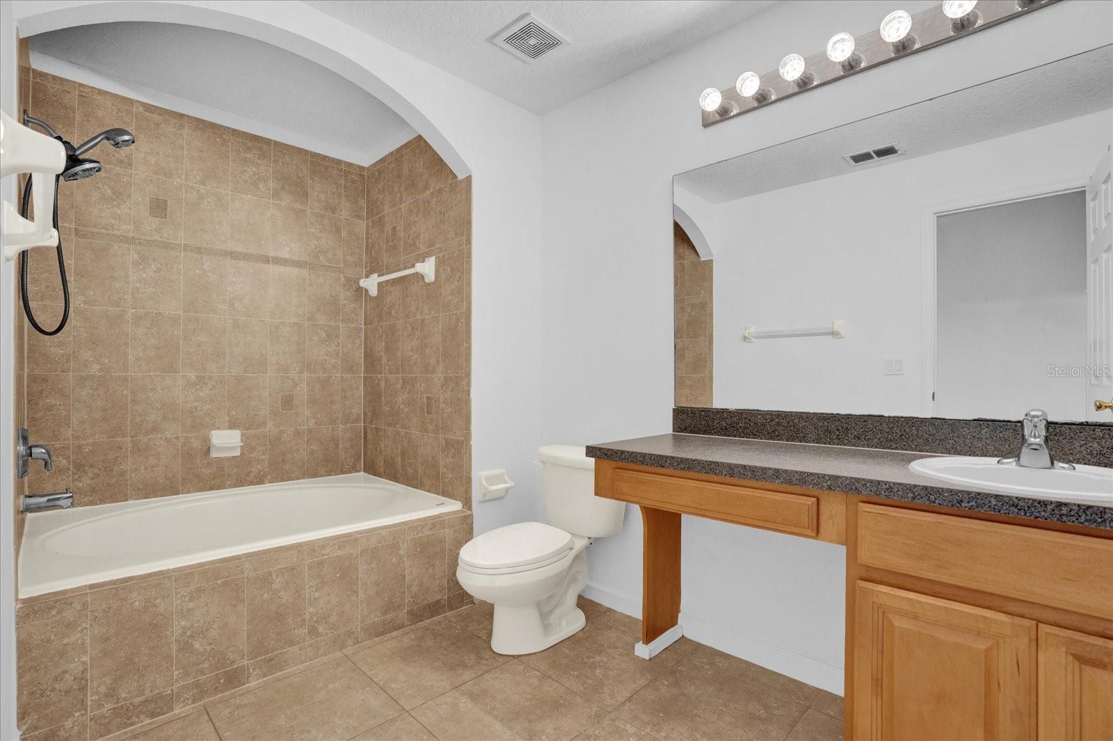 16130 Old Ash Loop Property Photo 19