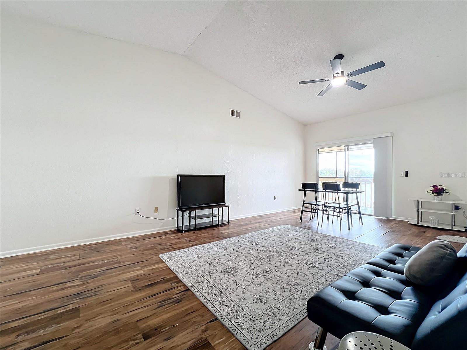 4166 Plantation Cove Dr #505 Property Photo 6