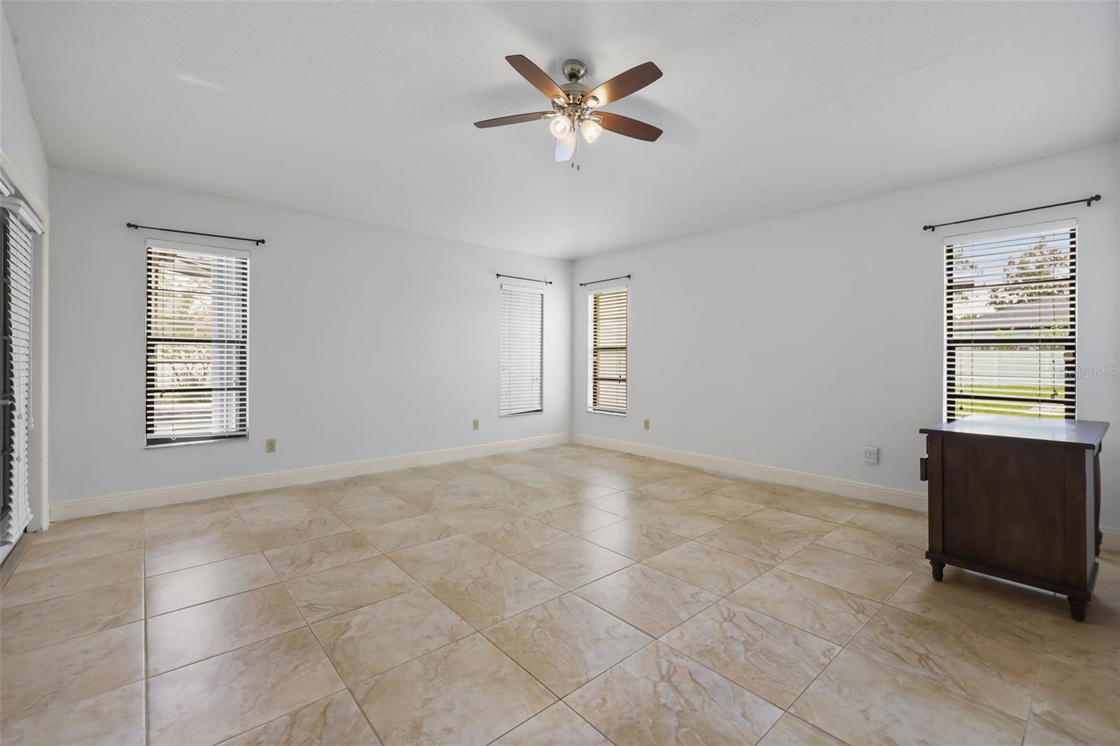 2243 Bancroft Blvd Property Photo 4