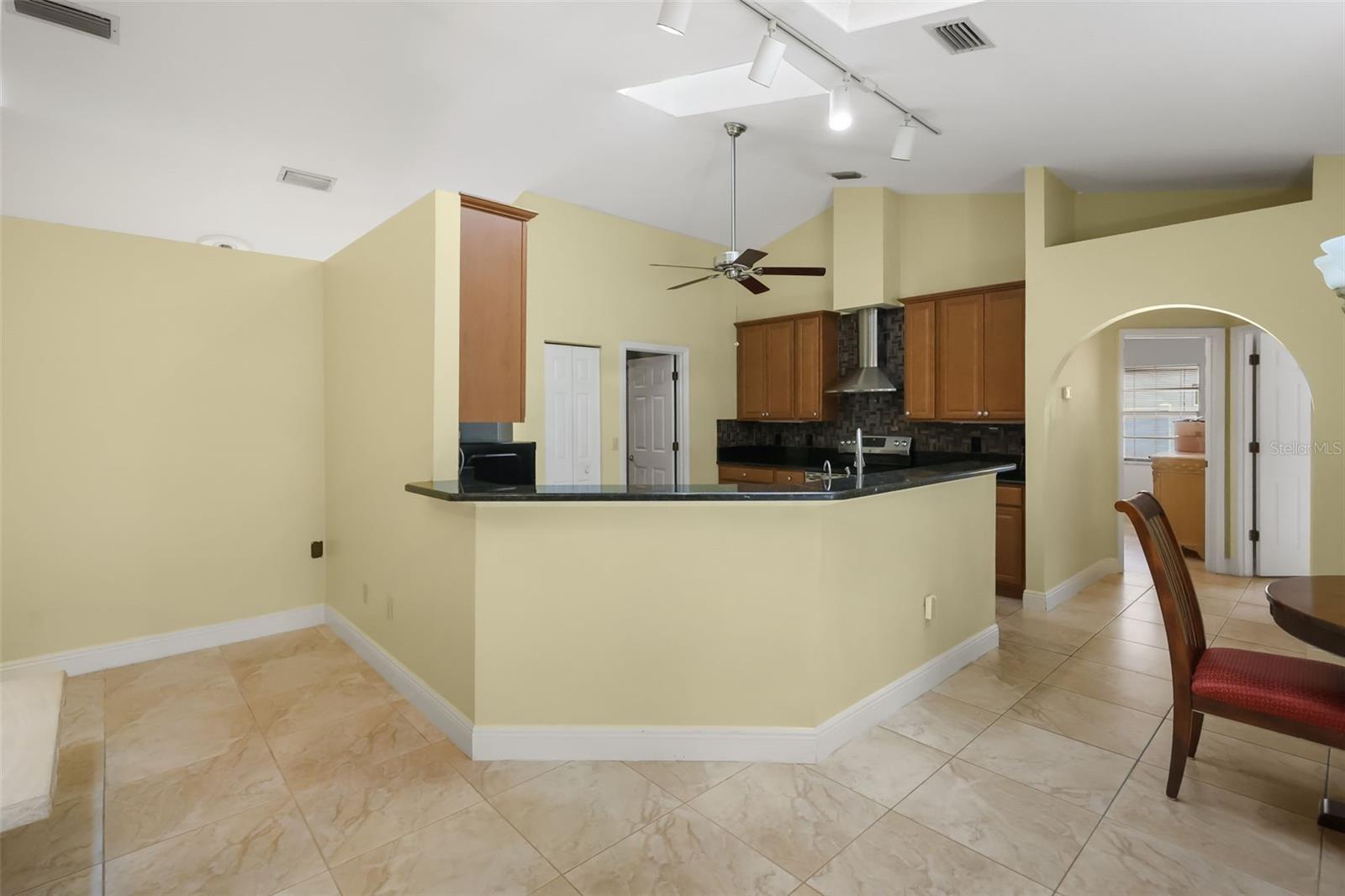 2243 Bancroft Blvd Property Photo 8