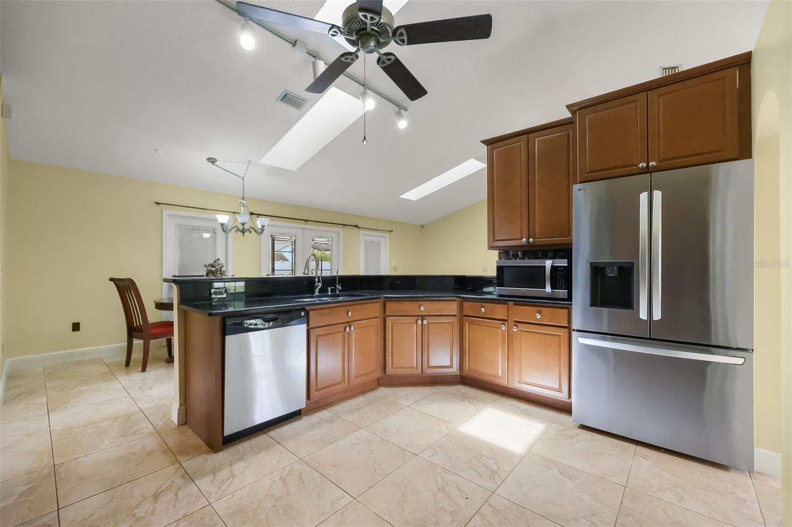 2243 Bancroft Blvd Property Photo 11