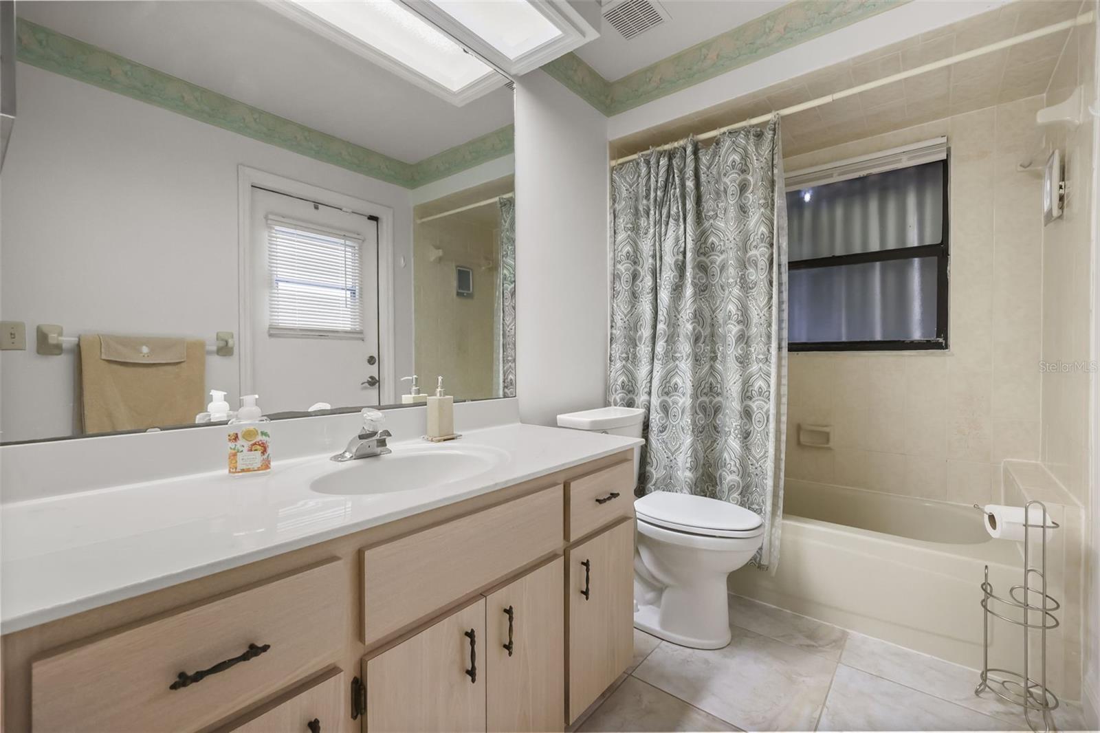 2243 Bancroft Blvd Property Photo 16