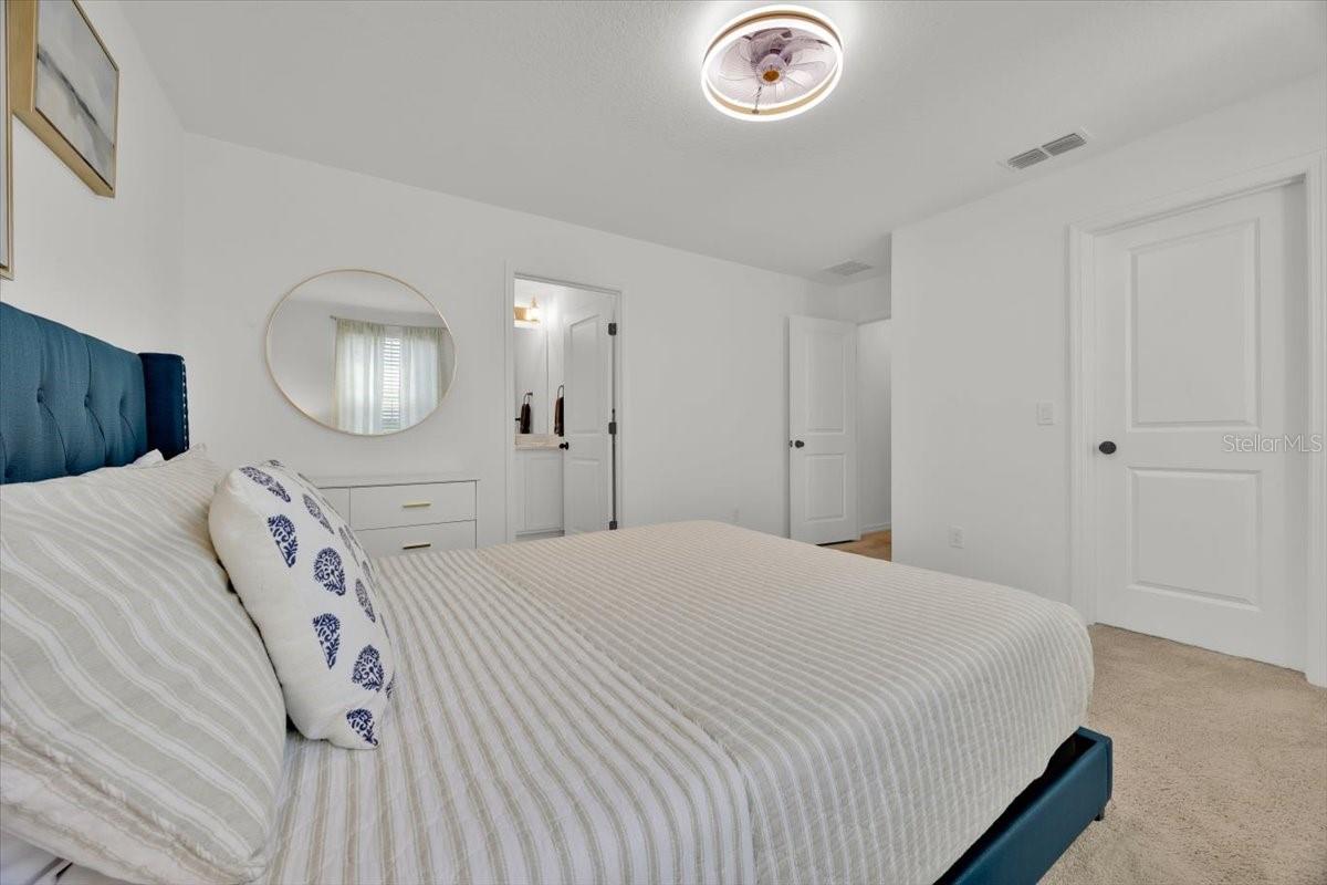 2342 Lancashire St Property Photo 5