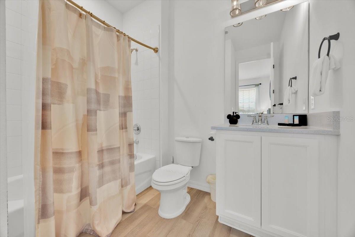 2342 Lancashire St Property Photo 14