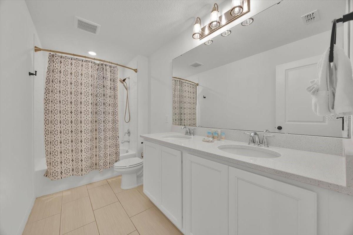 2342 Lancashire St Property Photo 34