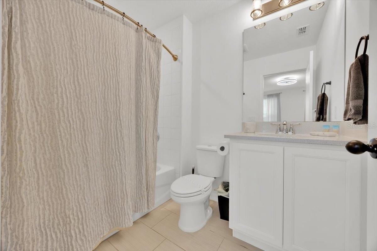 2342 Lancashire St Property Photo 38