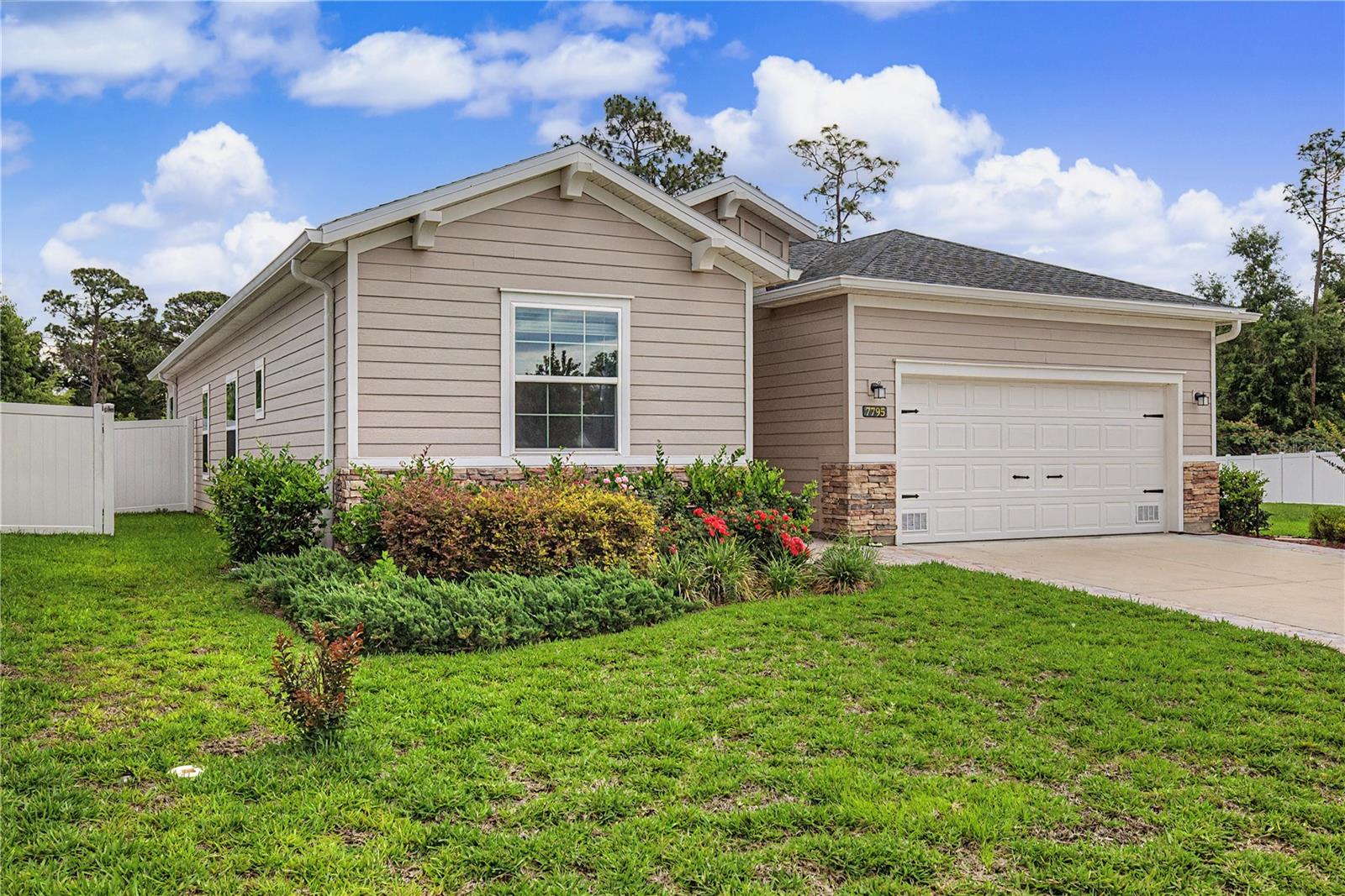 7795 Sw 74th Loop Property Photo 1