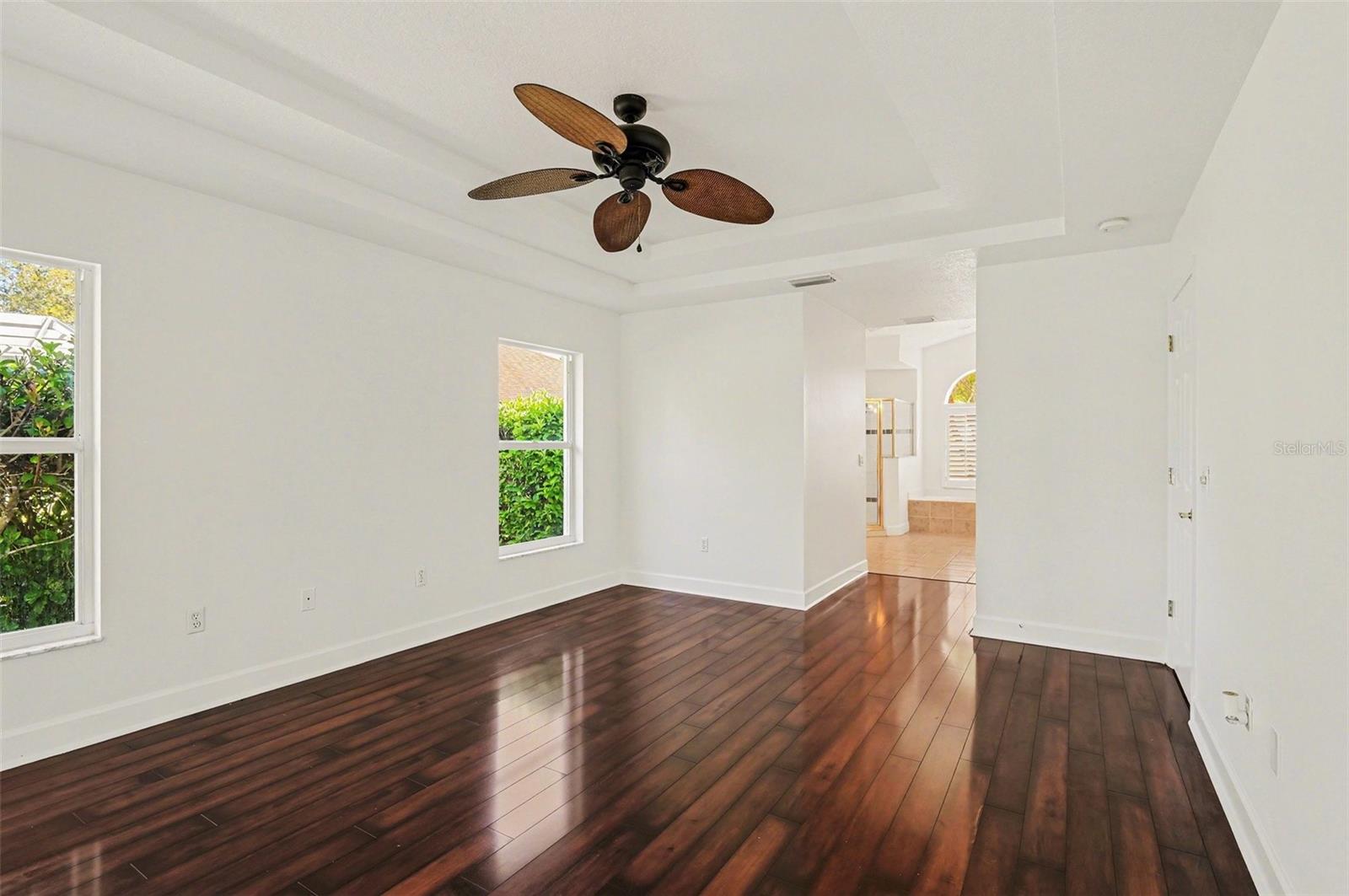 8 Fox Cliff Way Property Photo 15