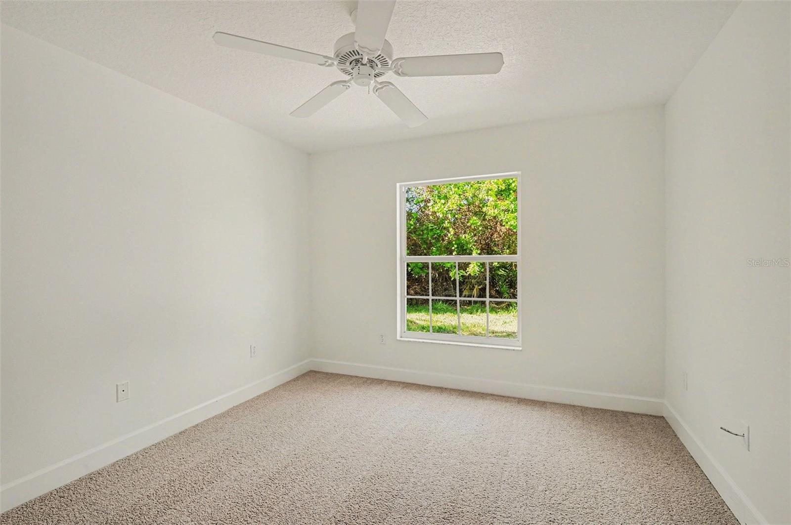 8 Fox Cliff Way Property Photo 20