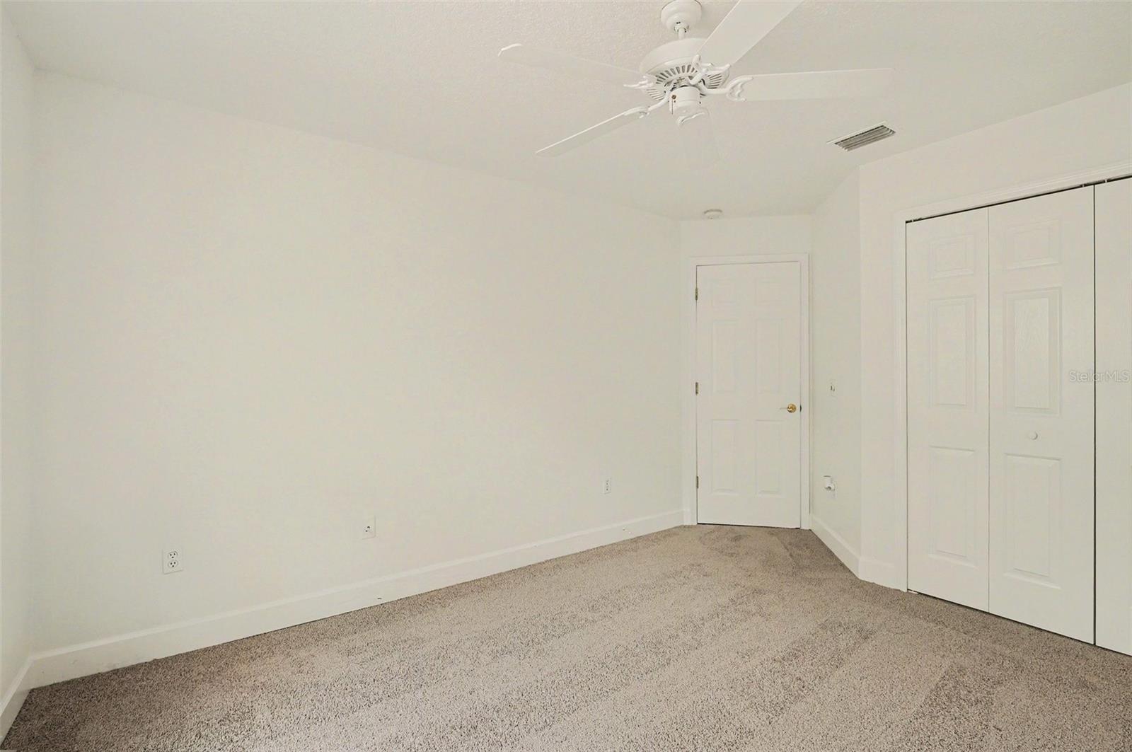 8 Fox Cliff Way Property Photo 22
