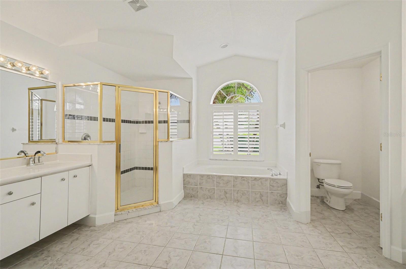 8 Fox Cliff Way Property Photo 31