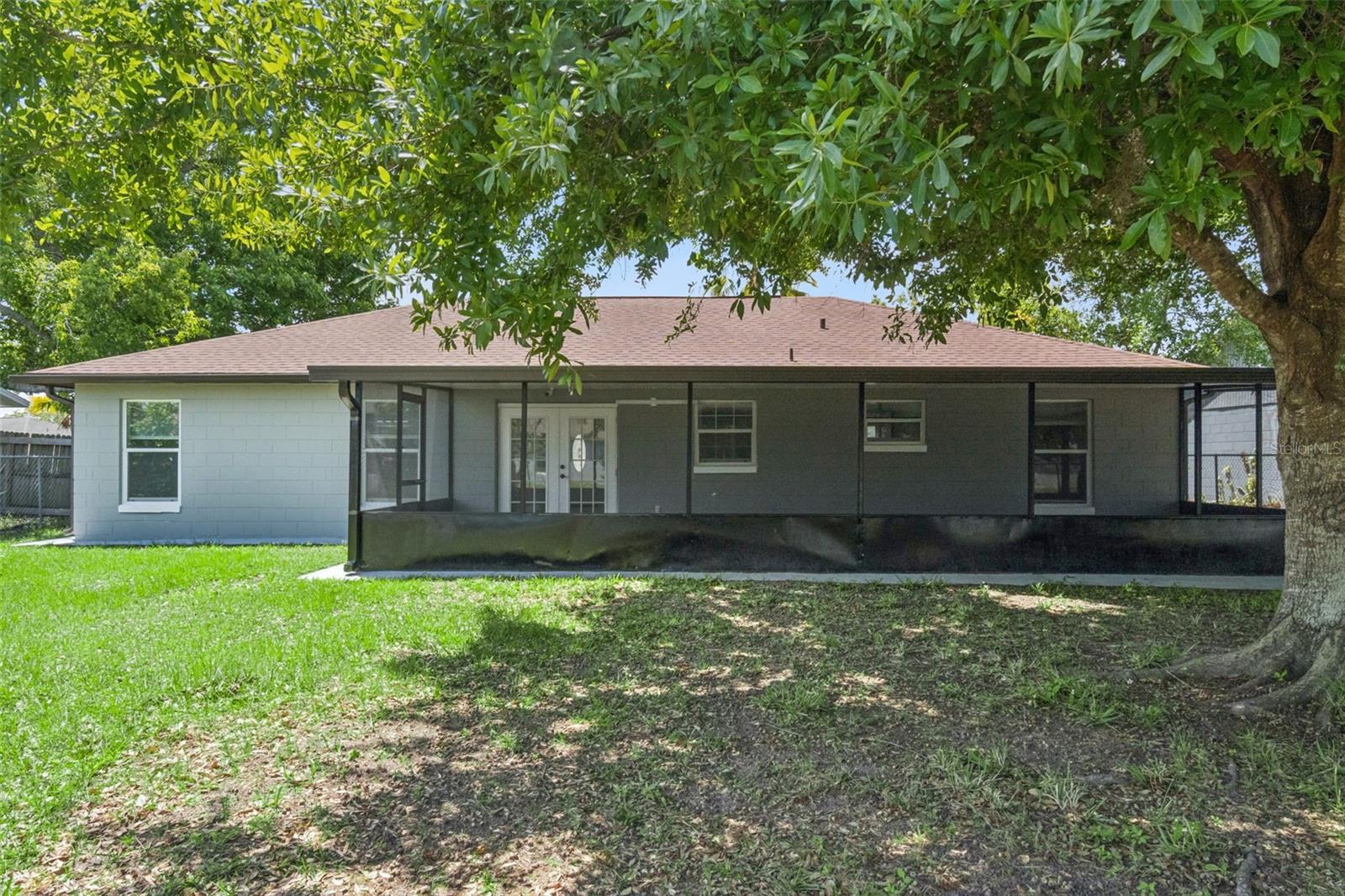 621 N Delmonte Ct Property Photo 27