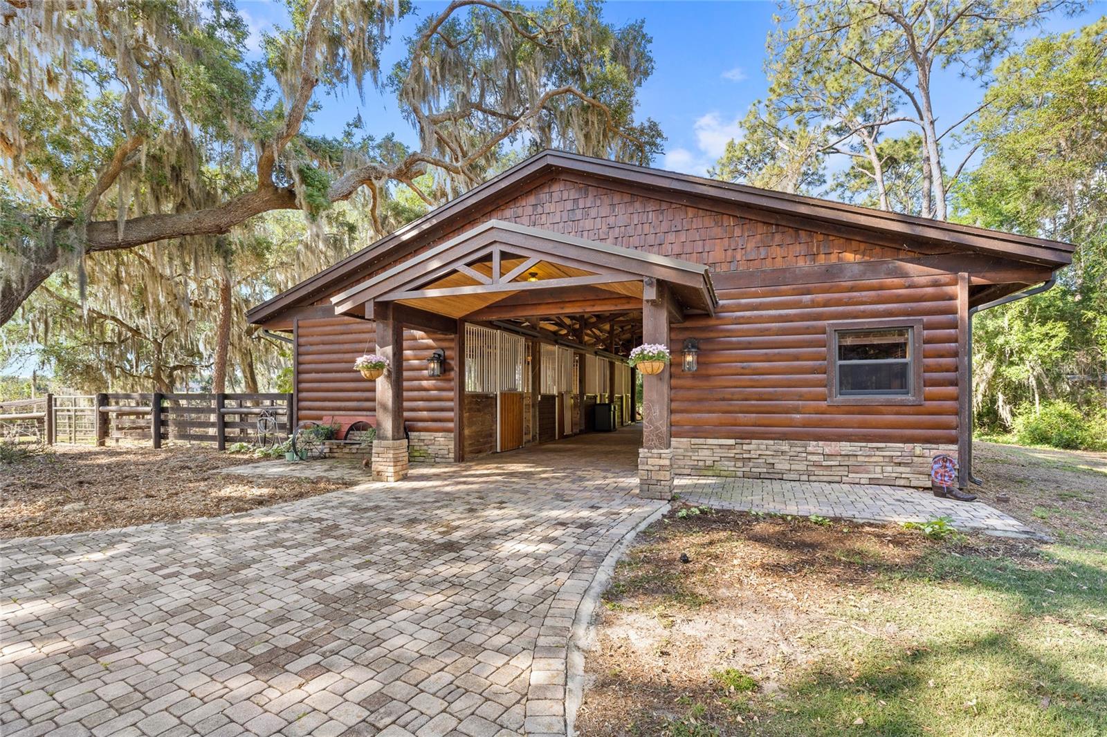 10925 Arrowtree Blvd Property Photo 11