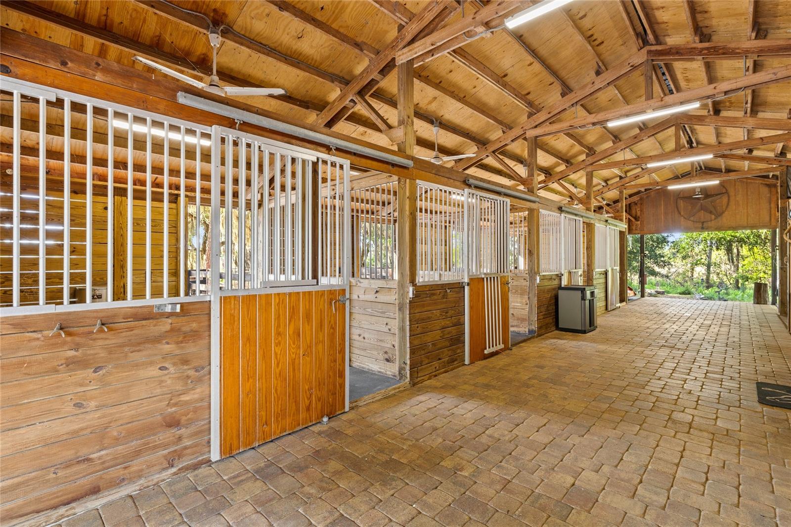 10925 Arrowtree Blvd Property Photo 12