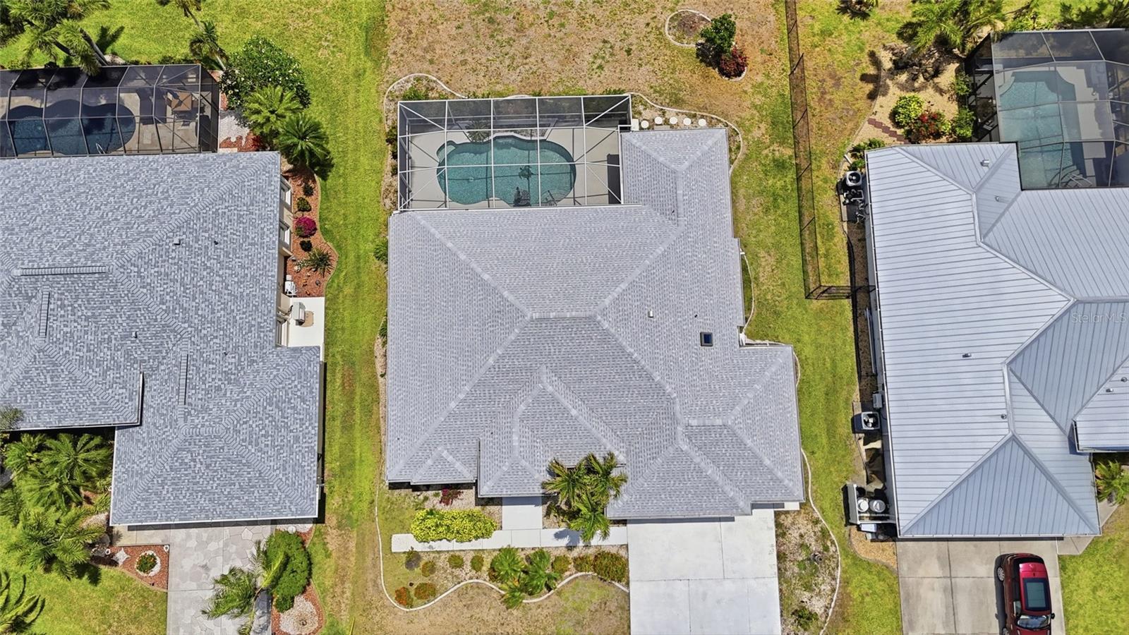 885 Rotonda Cir Property Photo 45