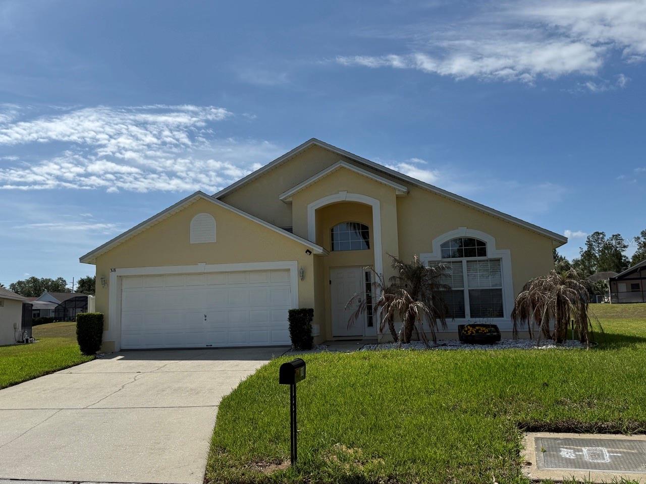 318 Langham Dr Property Photo 1