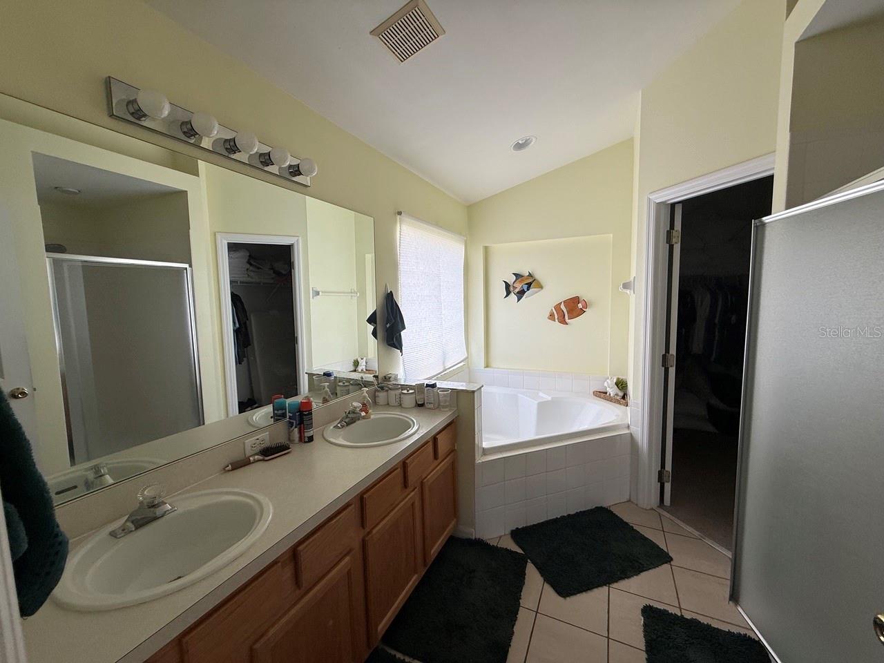 318 Langham Dr Property Photo 8