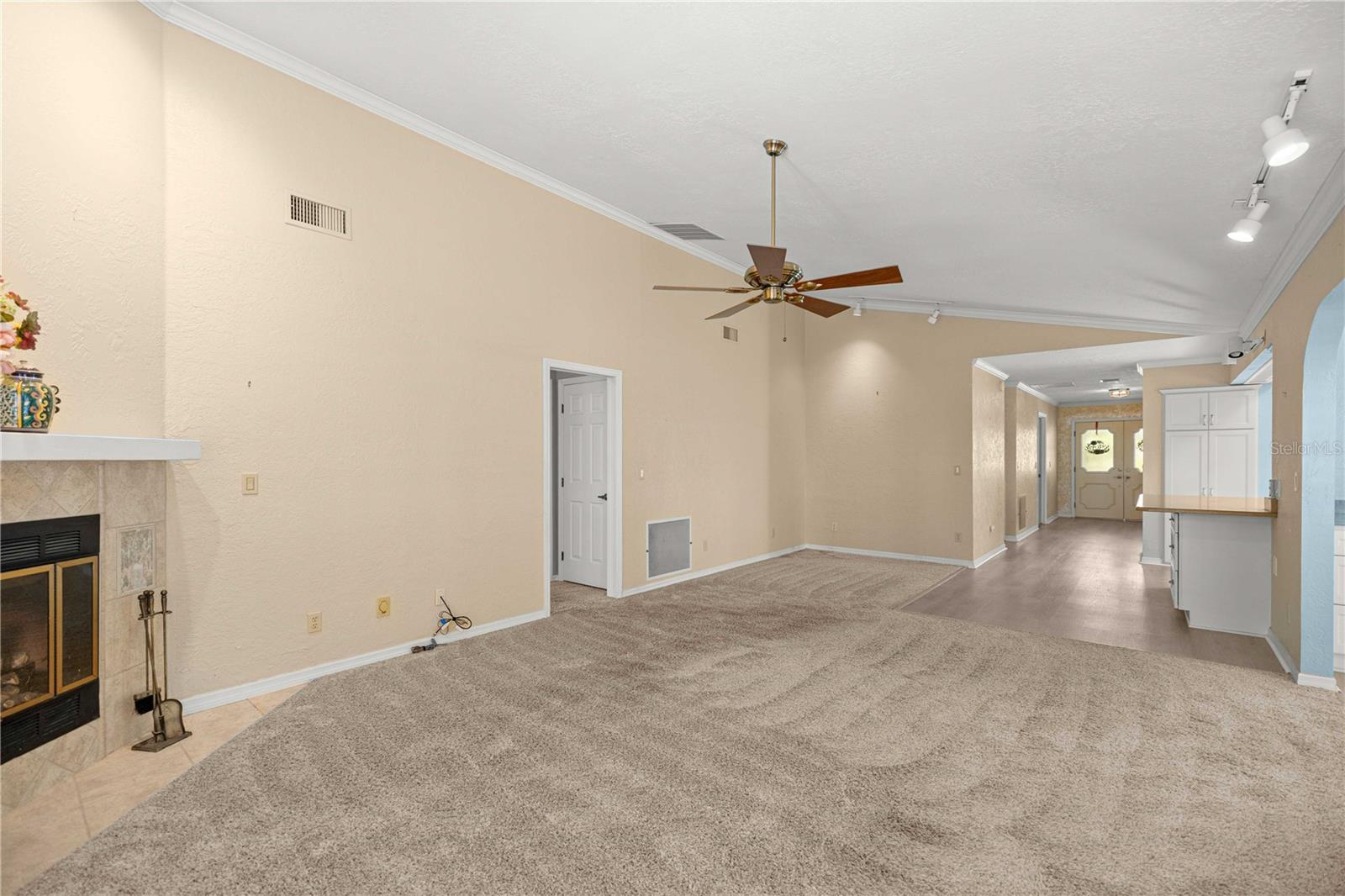 1010 Ne 120th Pl Property Photo 15