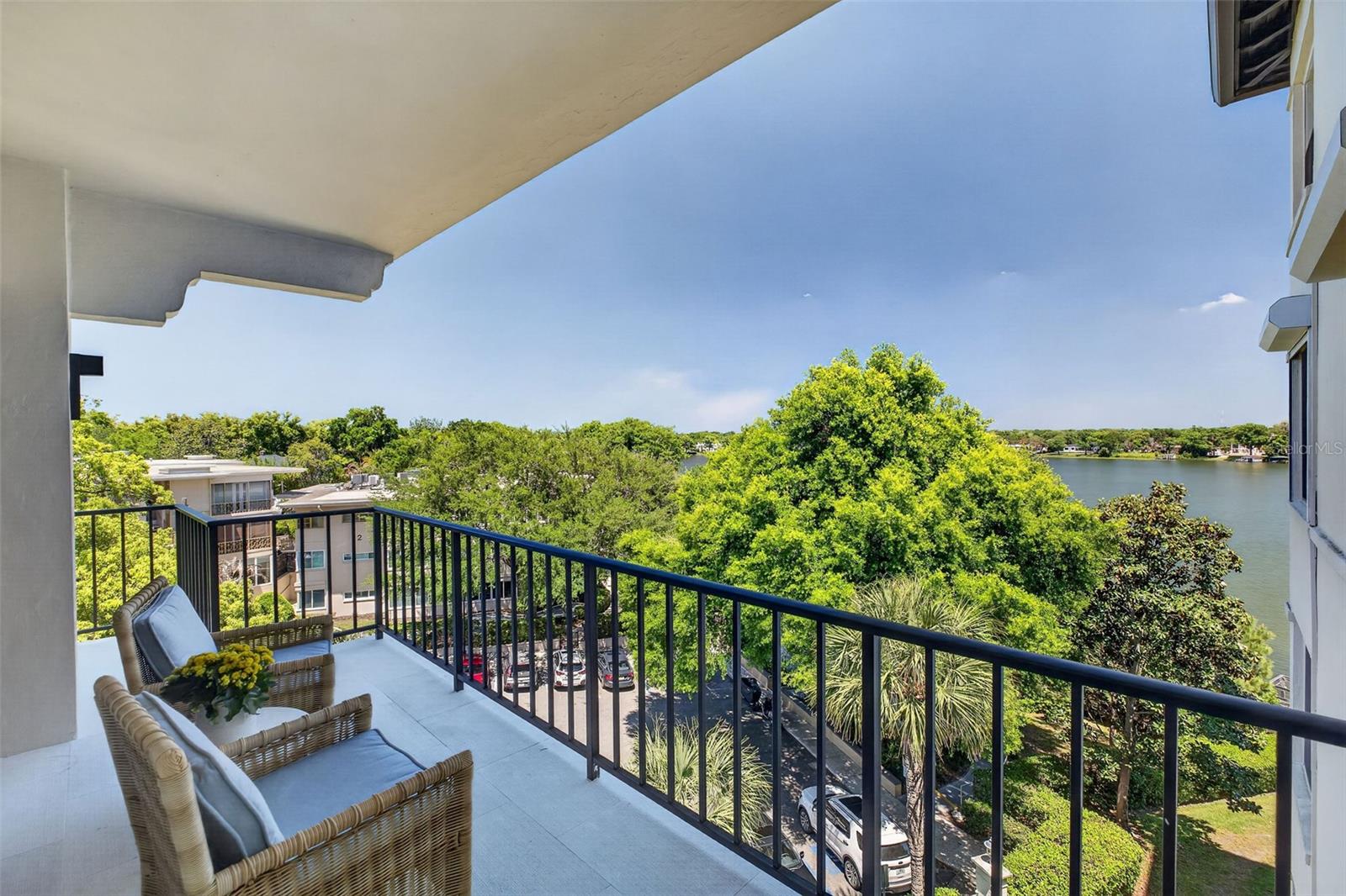 106 S Interlachen Ave #518 Property Photo 6