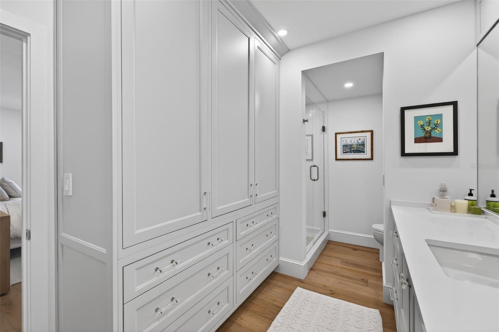 106 S Interlachen Ave #518 Property Photo 37