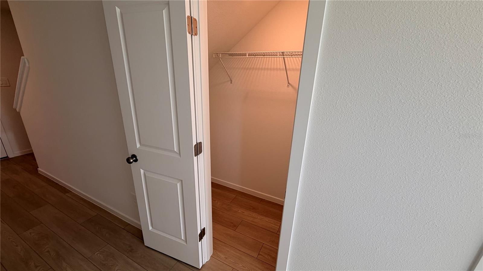 806 Lynx St Property Photo 7