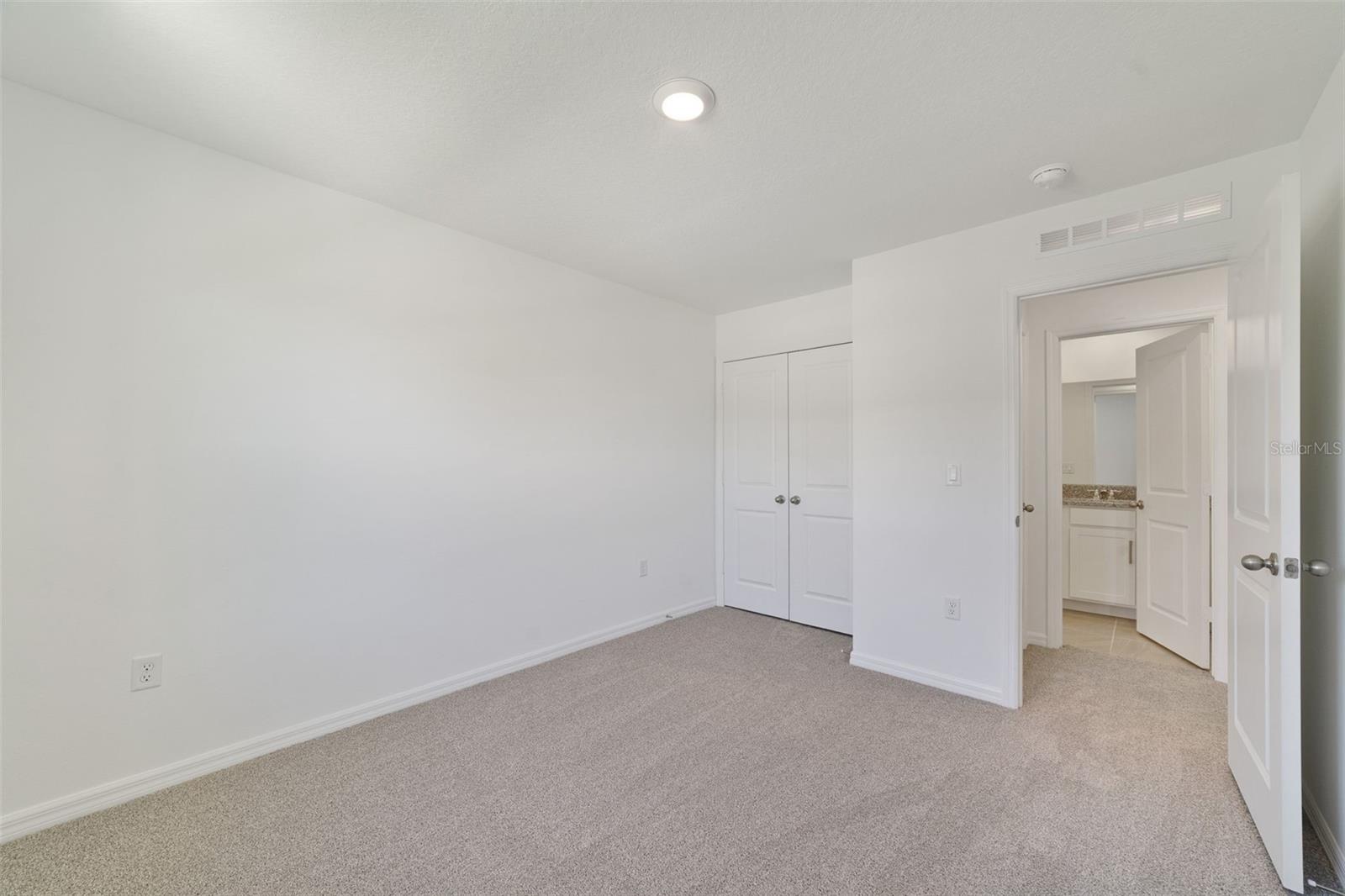 686 Lola Ln Property Photo 23