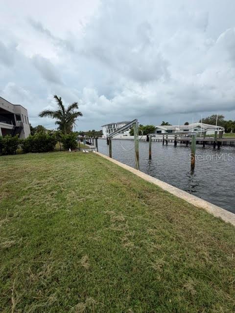581 Rountree Dr Property Photo 4