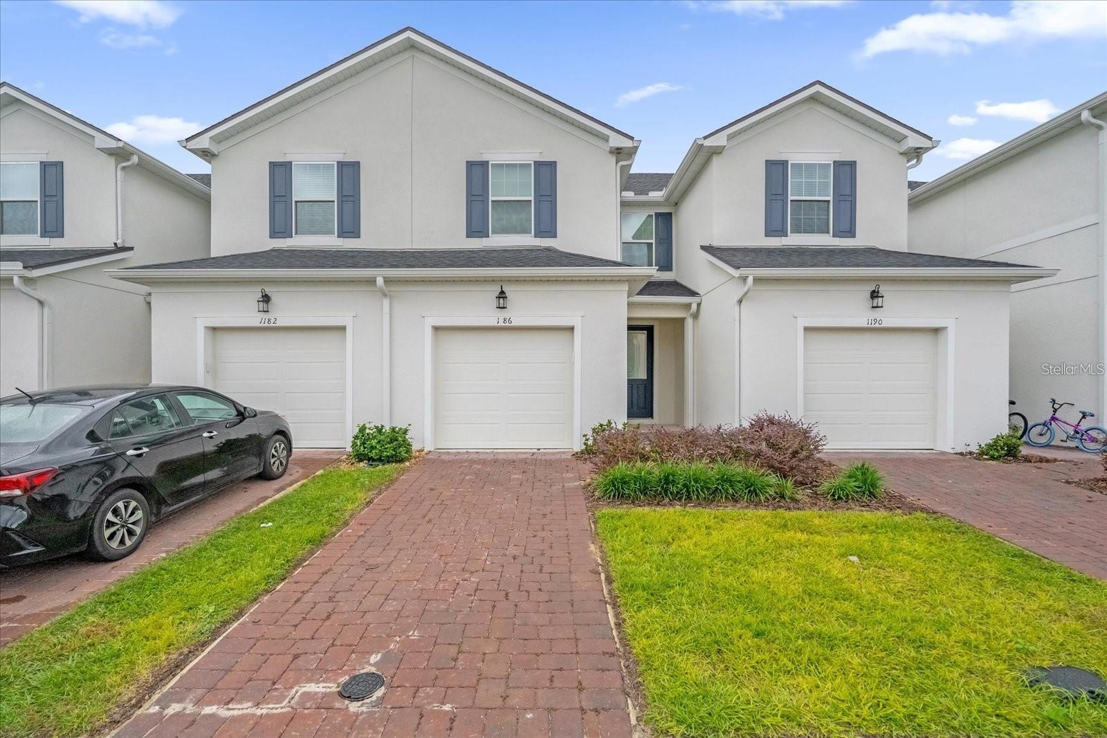 1186 SEASIDE MIST TRL Property Photo 1
