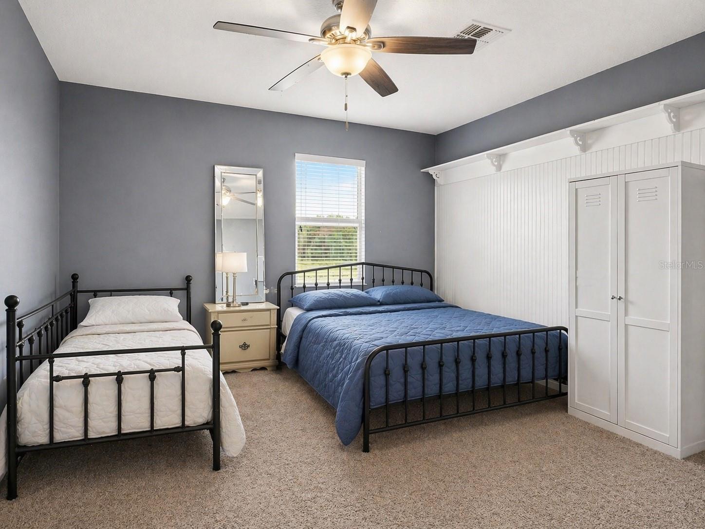 1042 Harmony Ln Property Photo 13