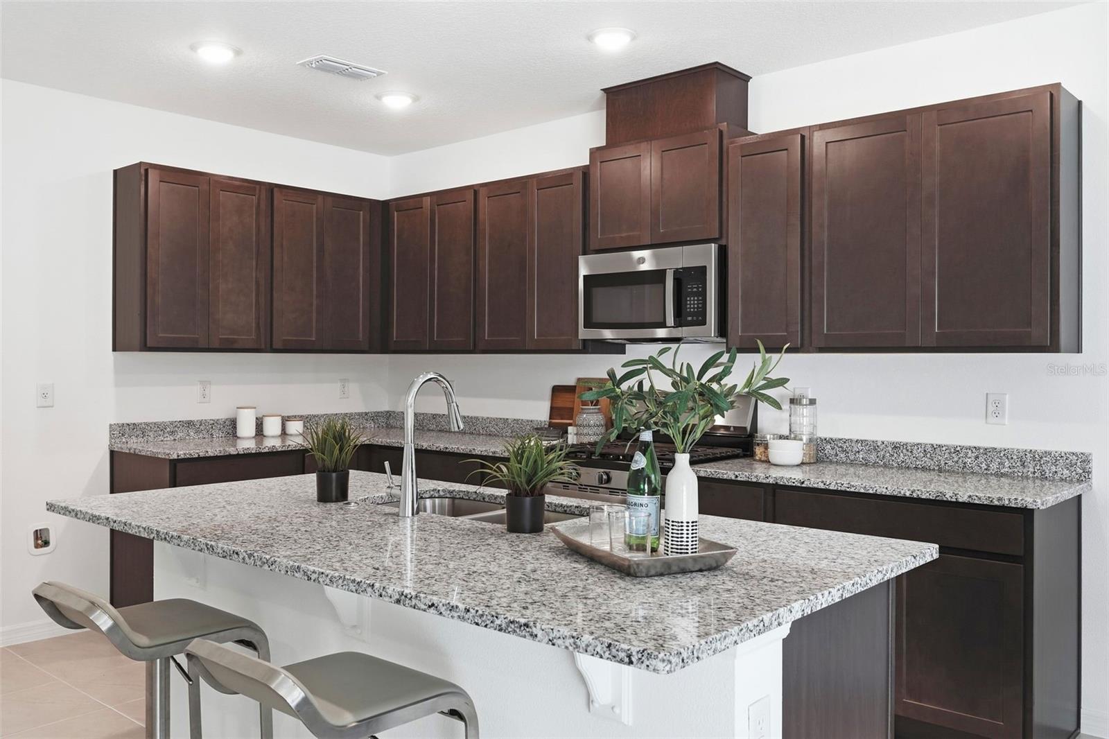 27468 Black Kite Ave Property Photo 4