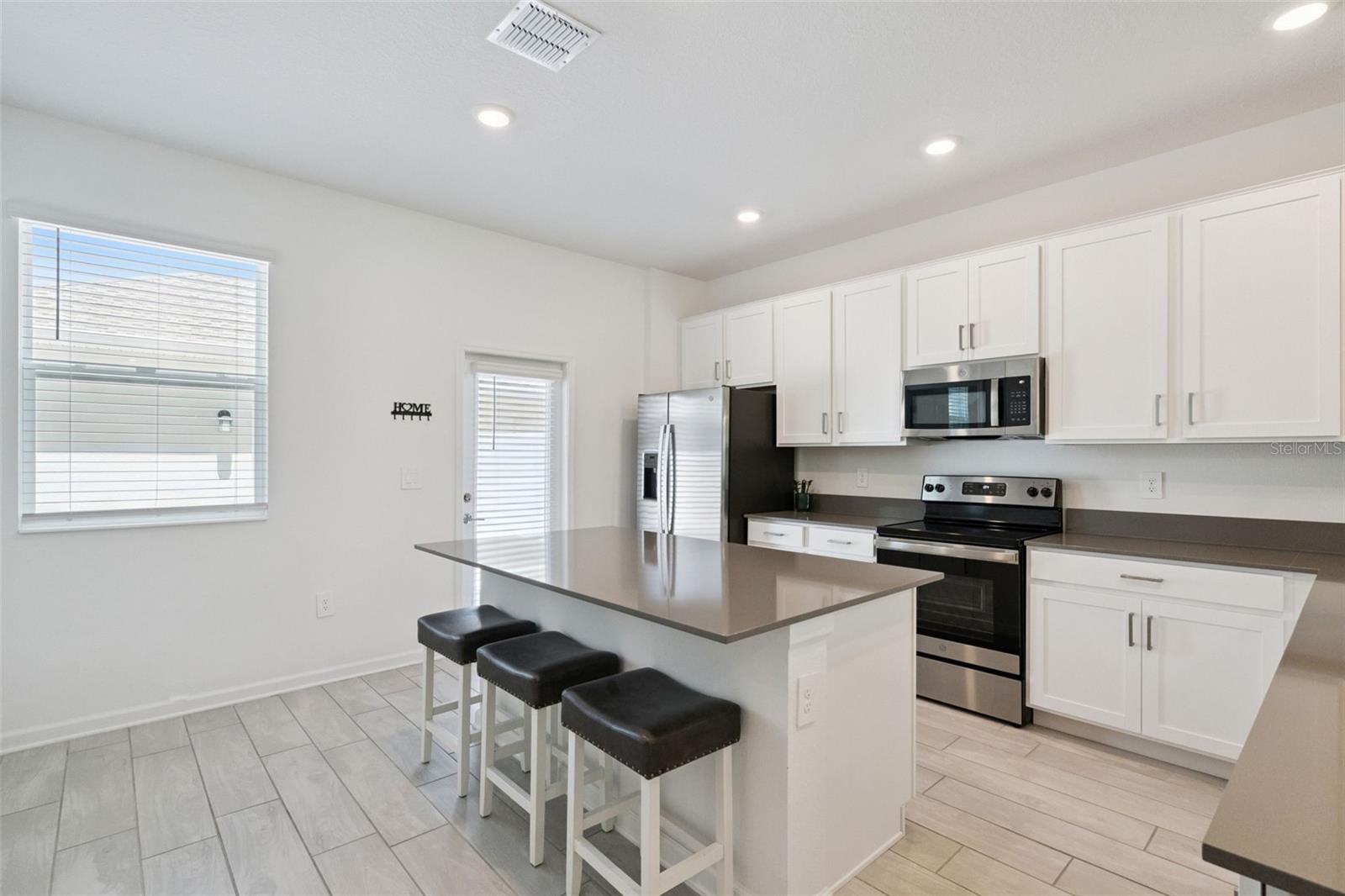 15755 Water Spring Blvd Property Photo 12