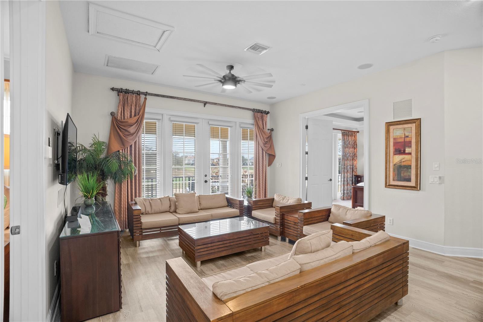7388 Gathering Ct Property Photo 23