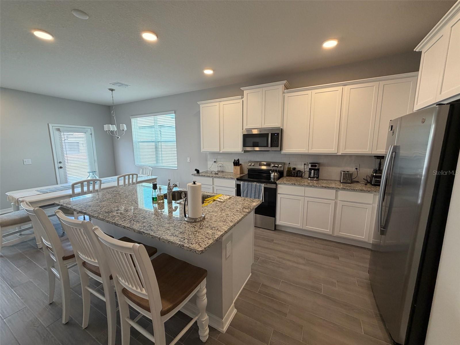 15935 Grafton Way Property Photo 9
