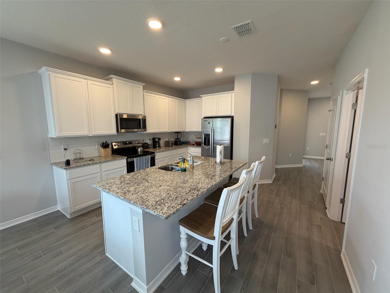 15935 Grafton Way Property Photo 11