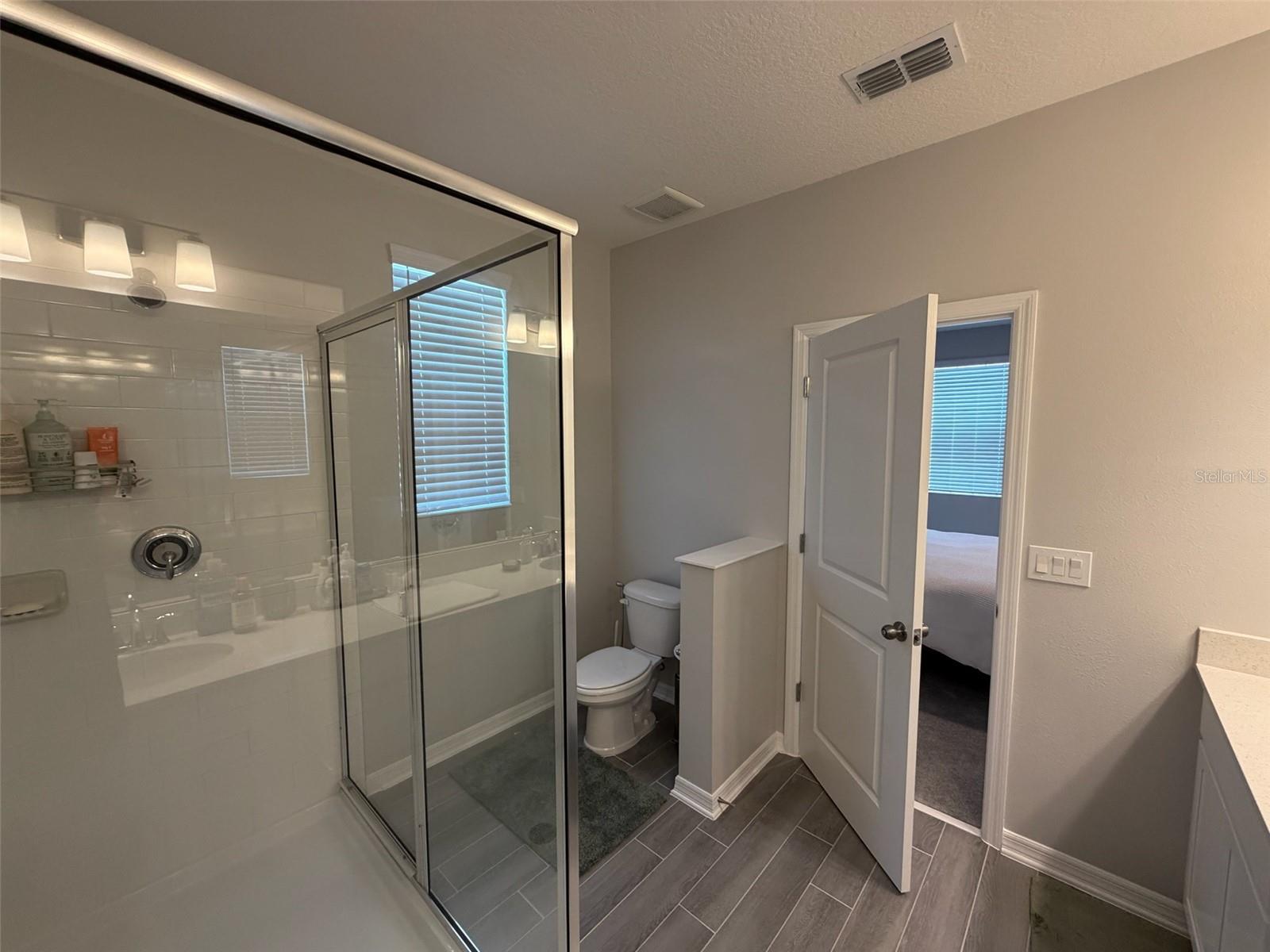 15935 Grafton Way Property Photo 33