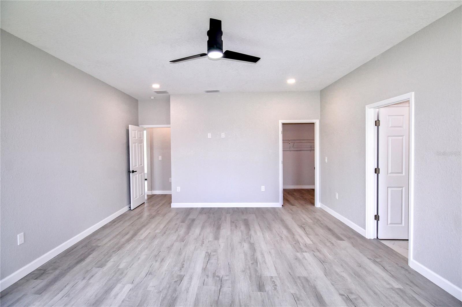 4631 Mignon Dr Property Photo 18