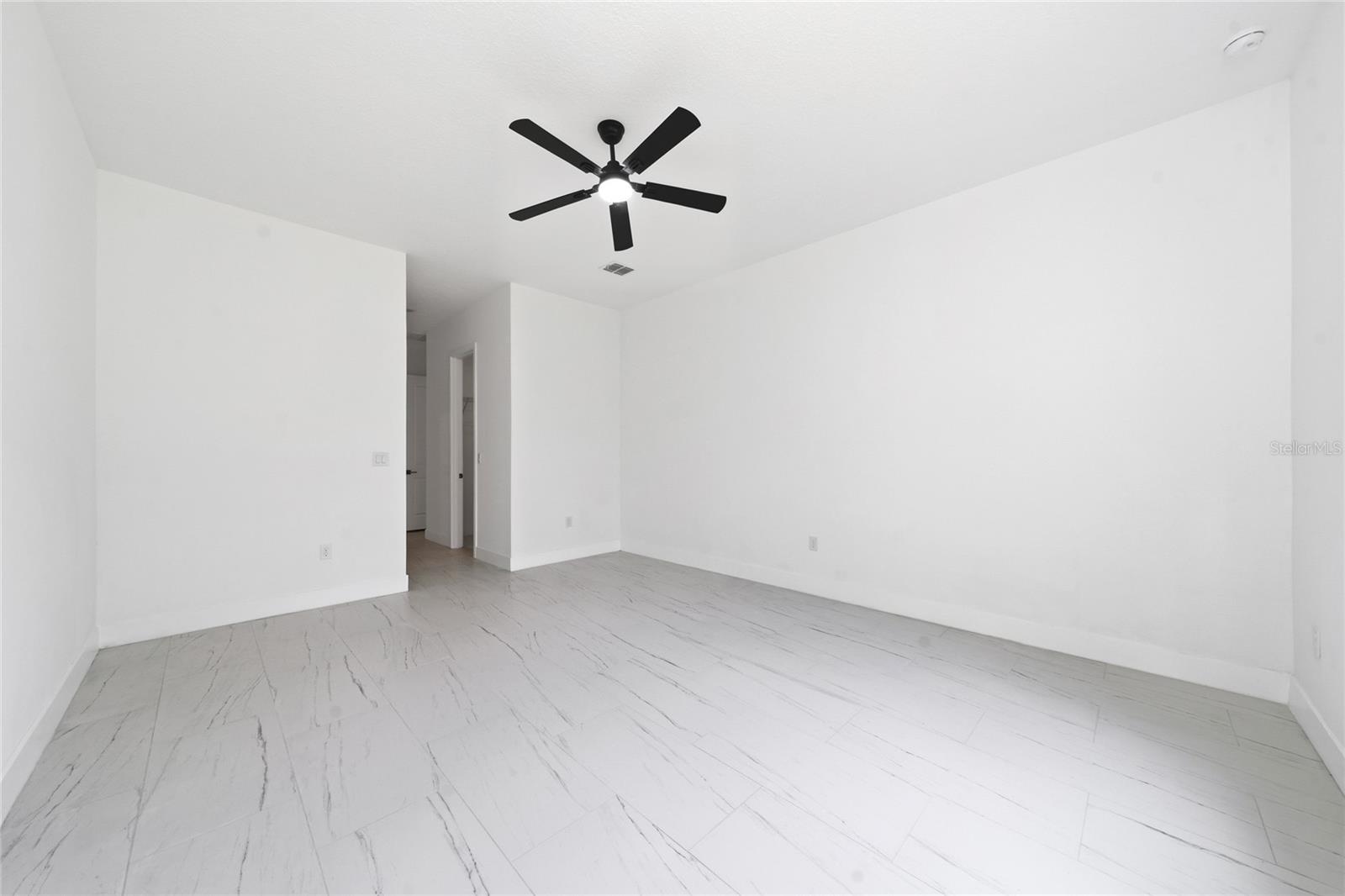 18561 Sabal St Property Photo 18