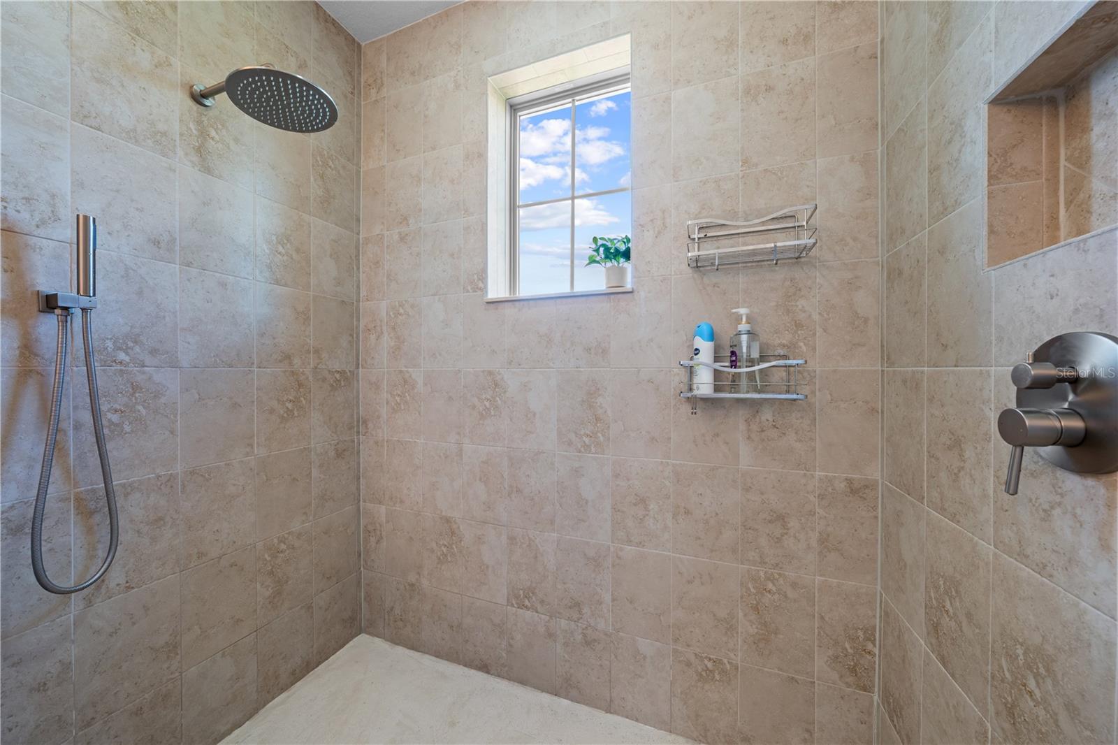 14100 Tarvin St Property Photo 17