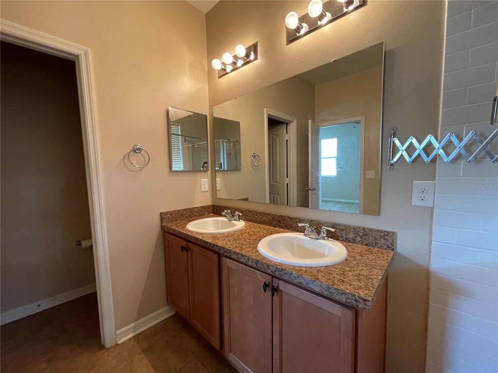 10026 Weathers Loop Property Photo 15