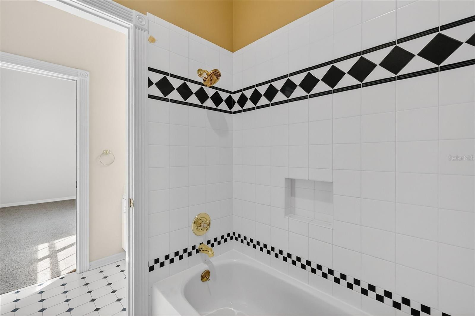1741 Edgewater Dr Property Photo 33