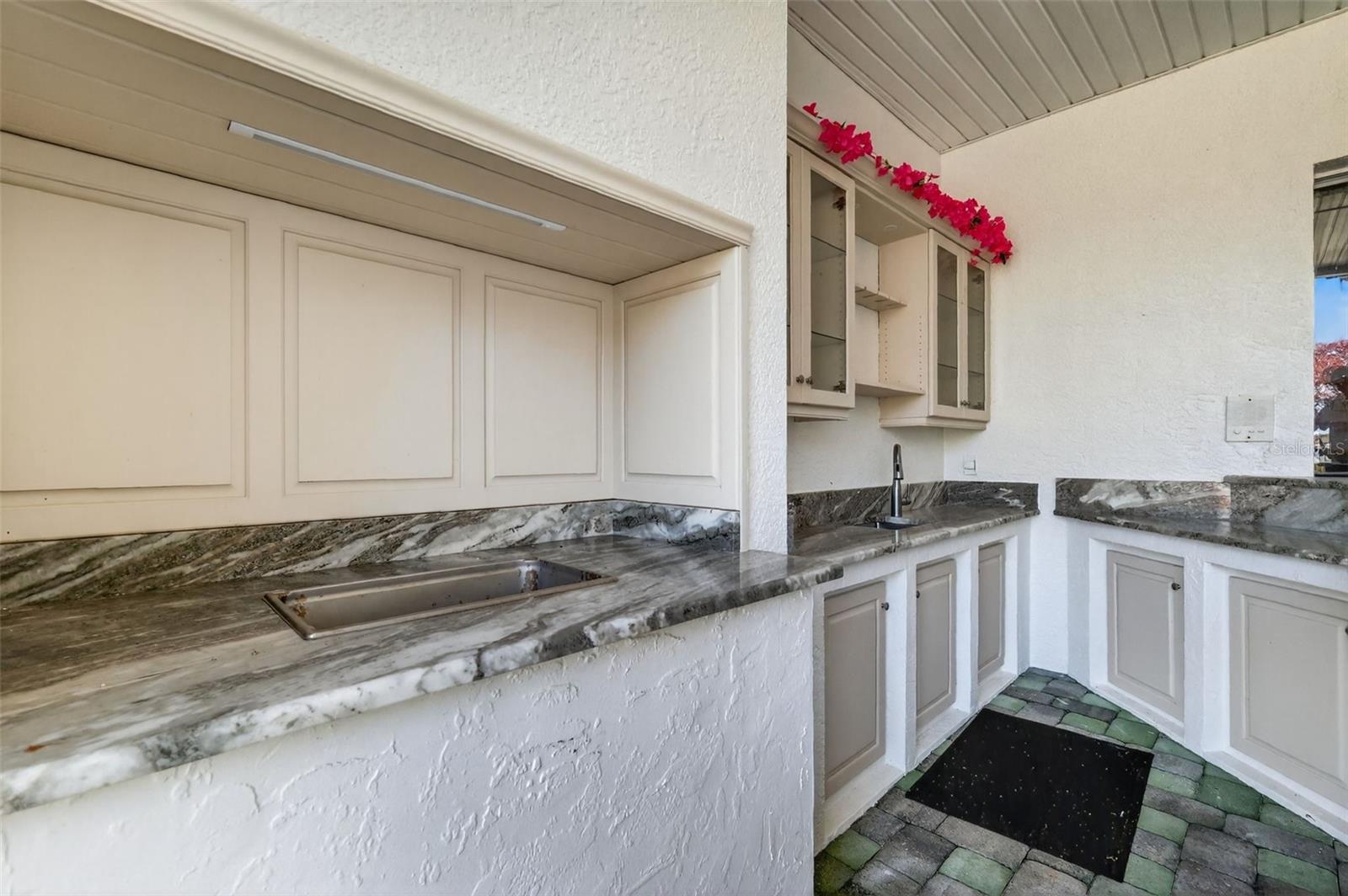 1741 Edgewater Dr Property Photo 44