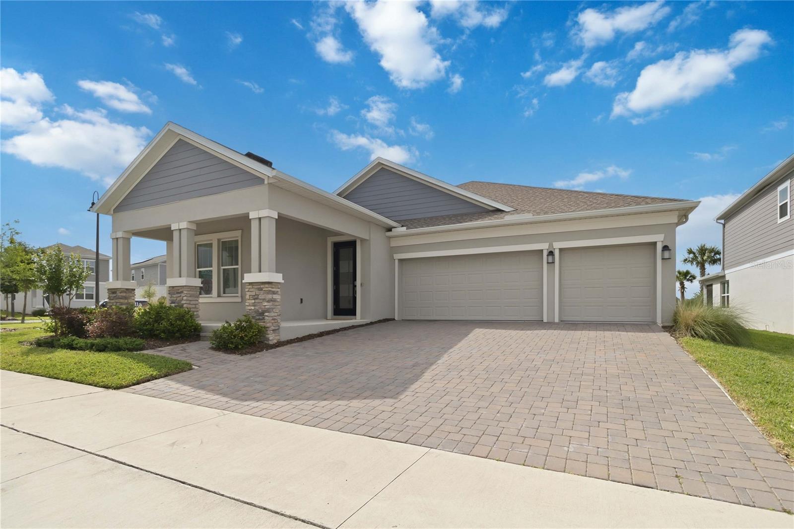 3000 Ella Way Property Photo 2