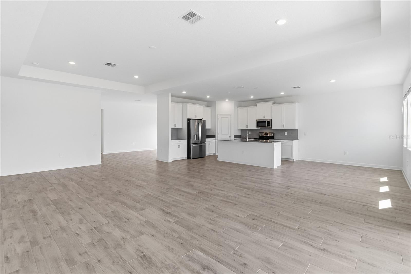 3000 Ella Way Property Photo 24
