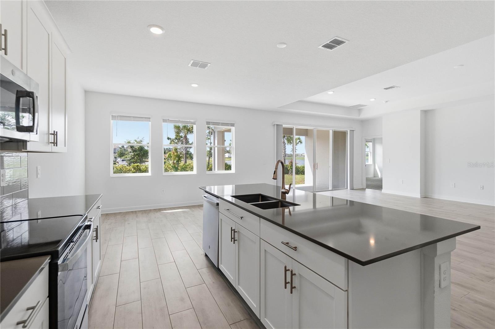 3000 Ella Way Property Photo 31