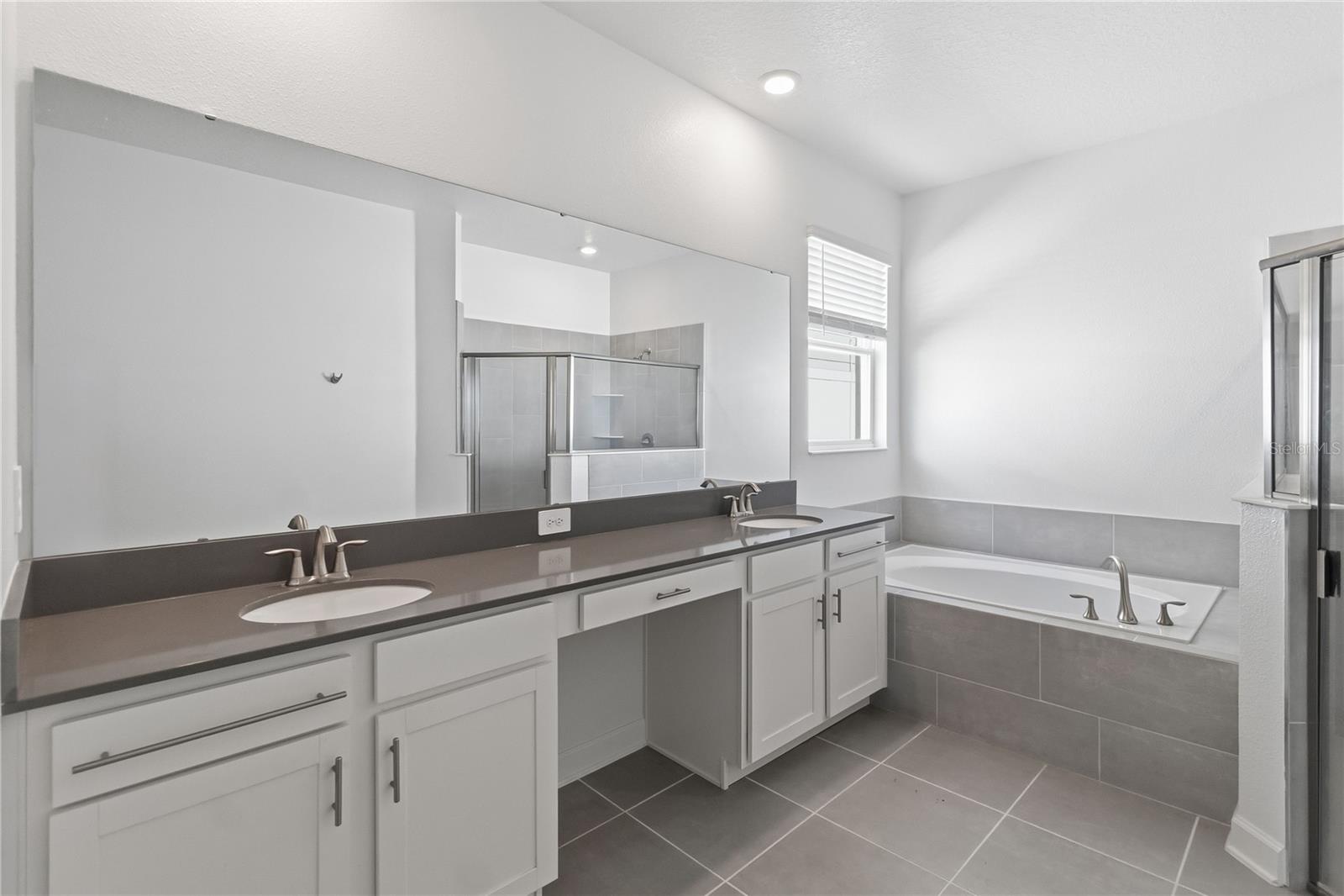 3000 Ella Way Property Photo 38