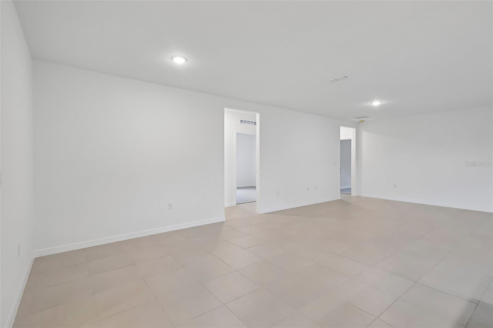27456 Black Kite Ave Property Photo 5