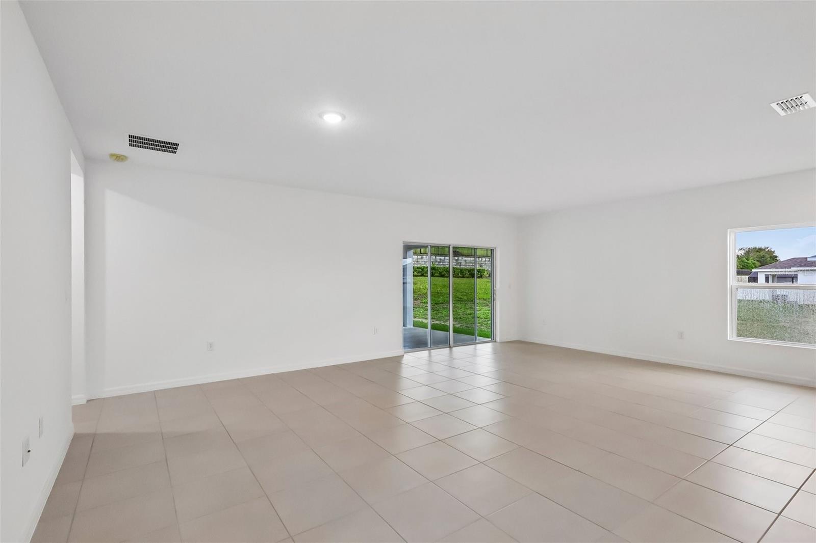 27456 Black Kite Ave Property Photo 6