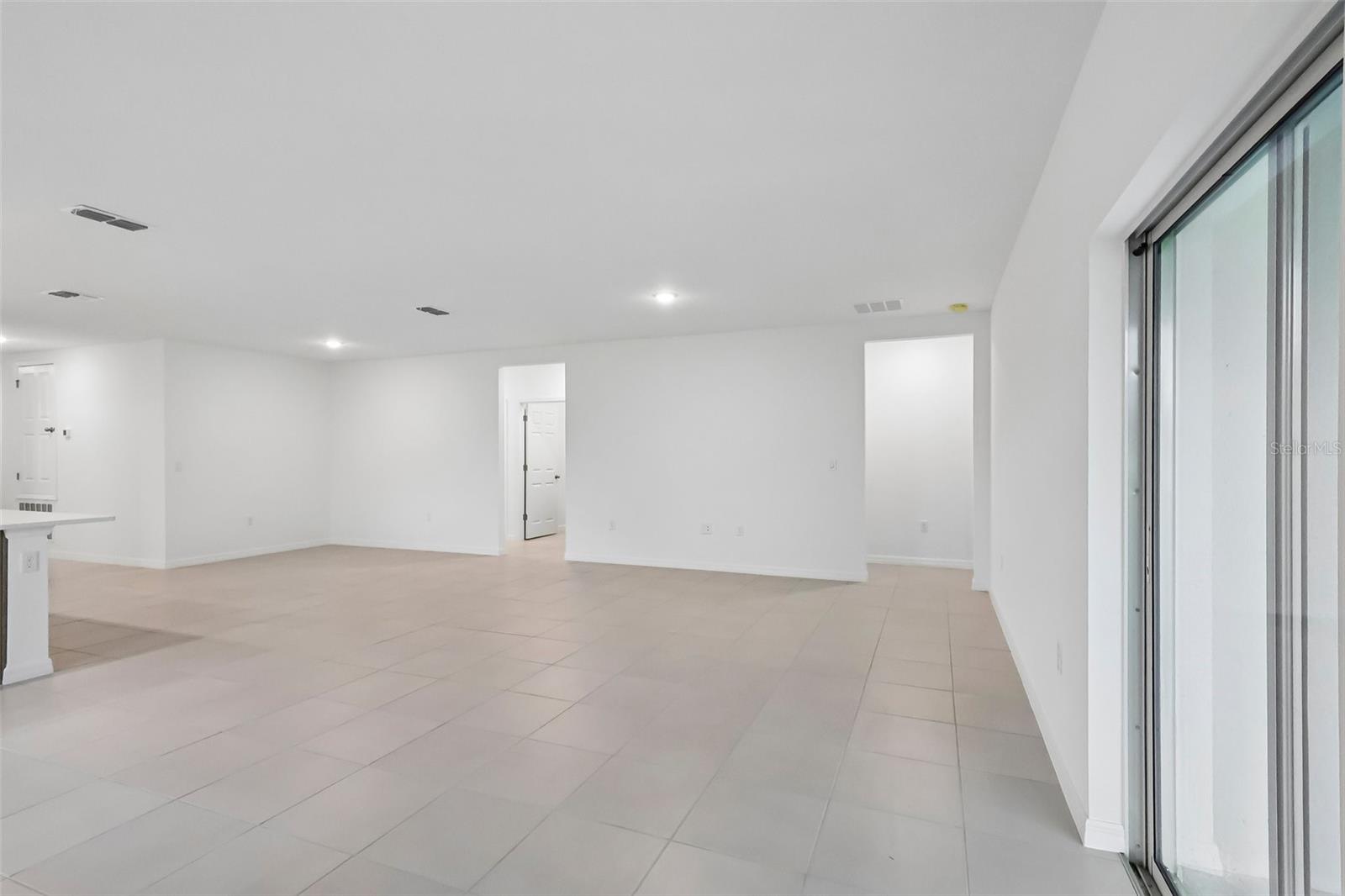 27456 Black Kite Ave Property Photo 7