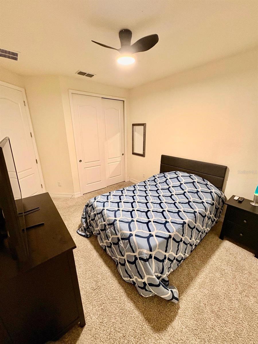 O6400537 Property Photo 15